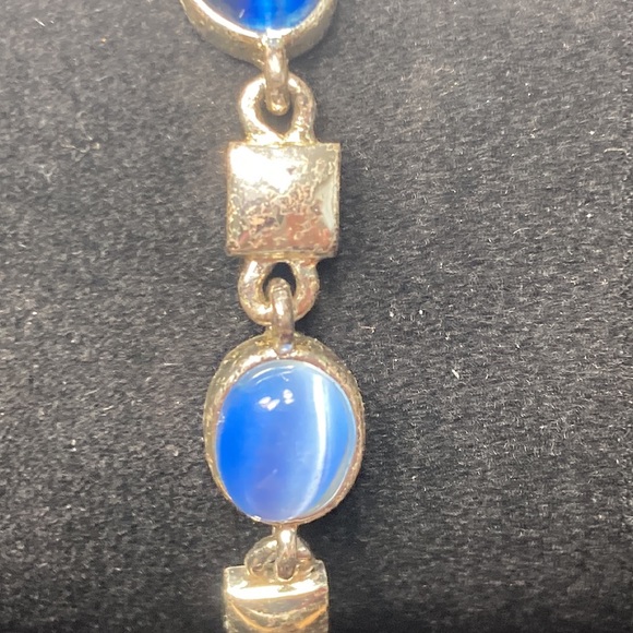 Blue Cats Eye Silver Tone Bracelet Light & Dark - Picture 4 of 13